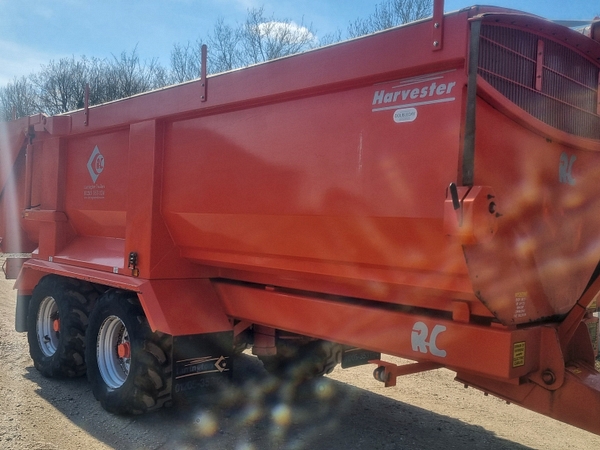 Chris Atkin & Son Ltd - Larrington Harvester 16